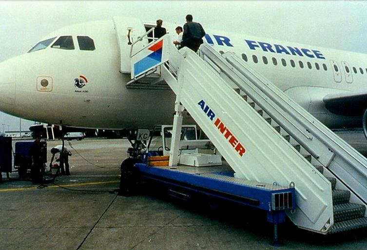 Aircraft registered F-GFKC