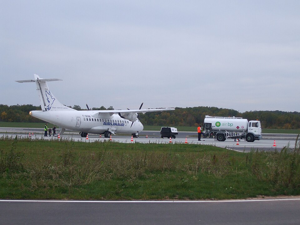 Aircraft registered F-GKNB