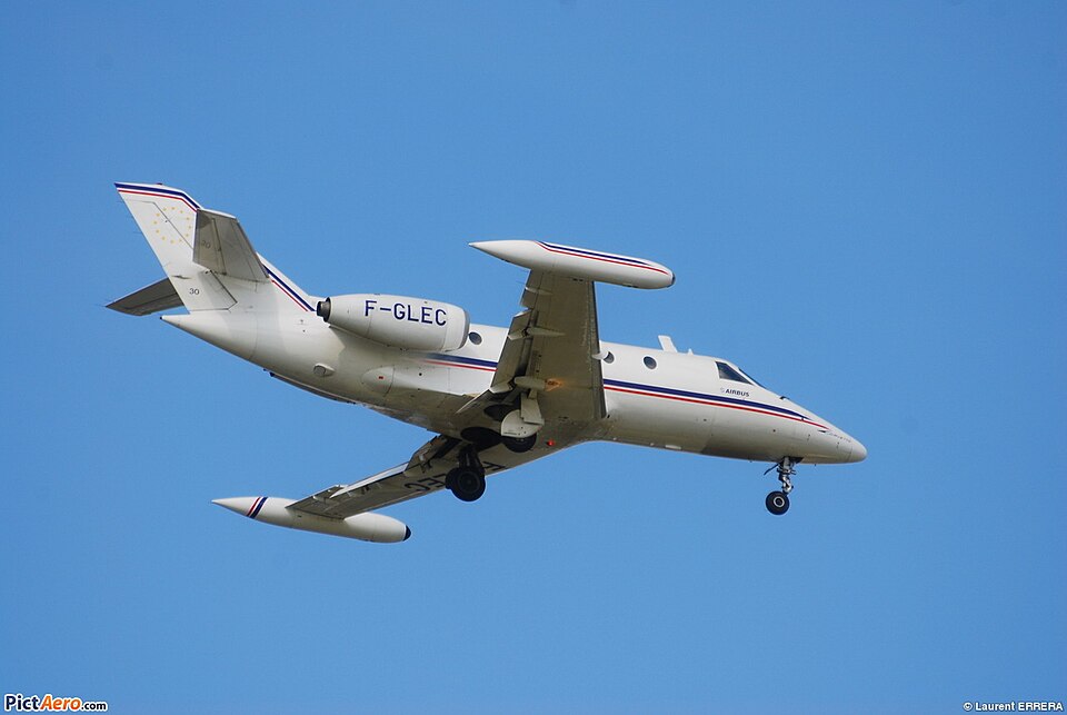 Aircraft registered F-GLEC