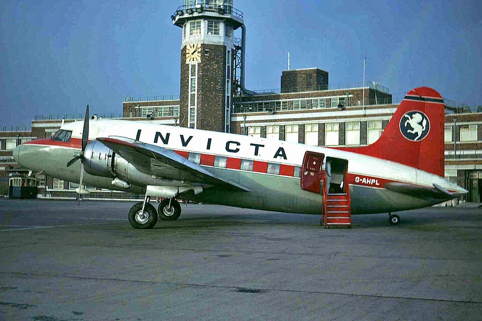 Aircraft registered G-AHPL