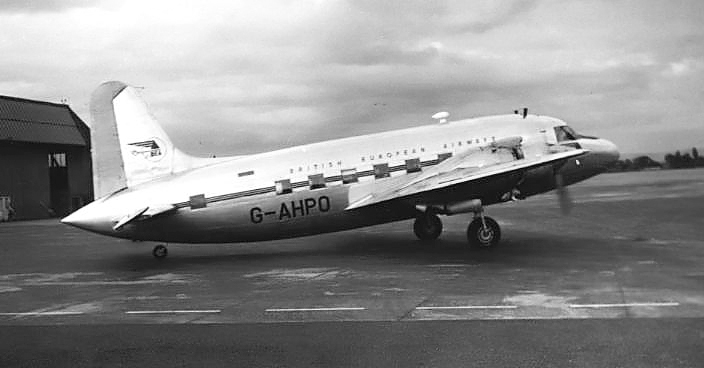 Aircraft registered G-AHPO