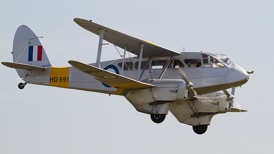 Aircraft registered G-AIYR