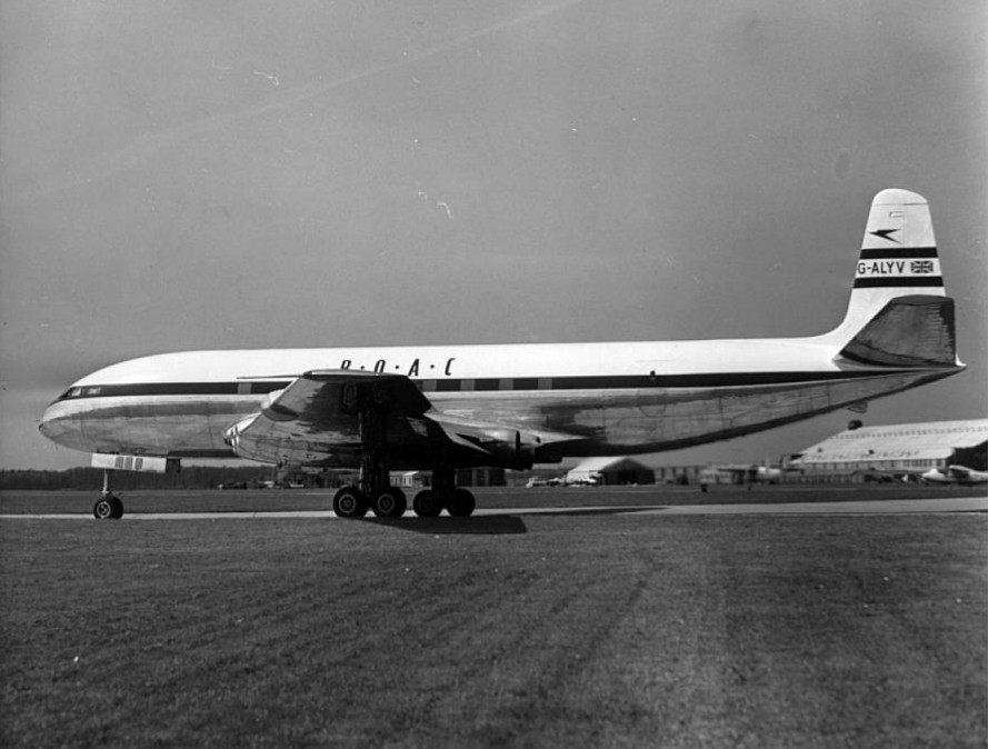 Aircraft registered G-ALYV