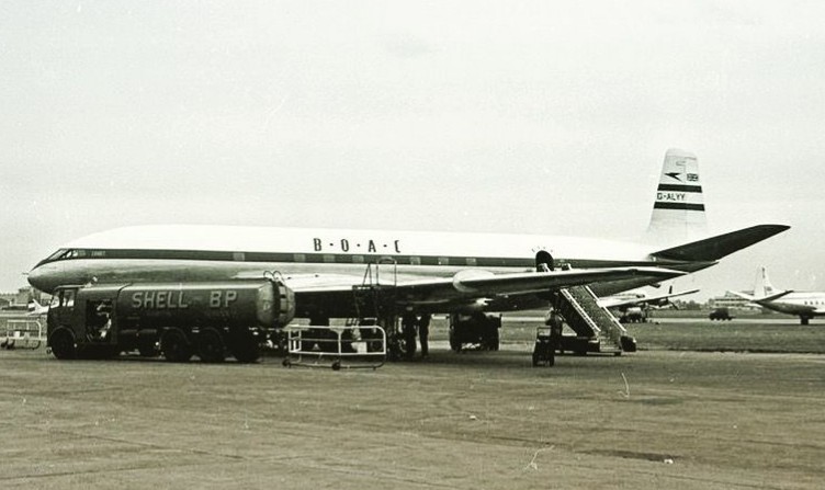 Aircraft registered G-ALYY