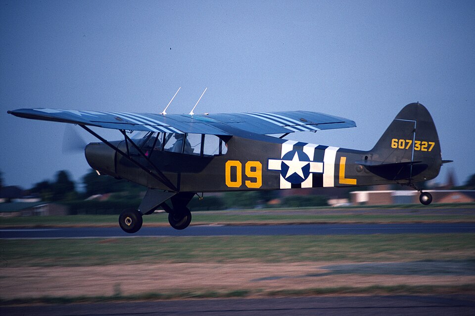 Aircraft registered G-ARAO