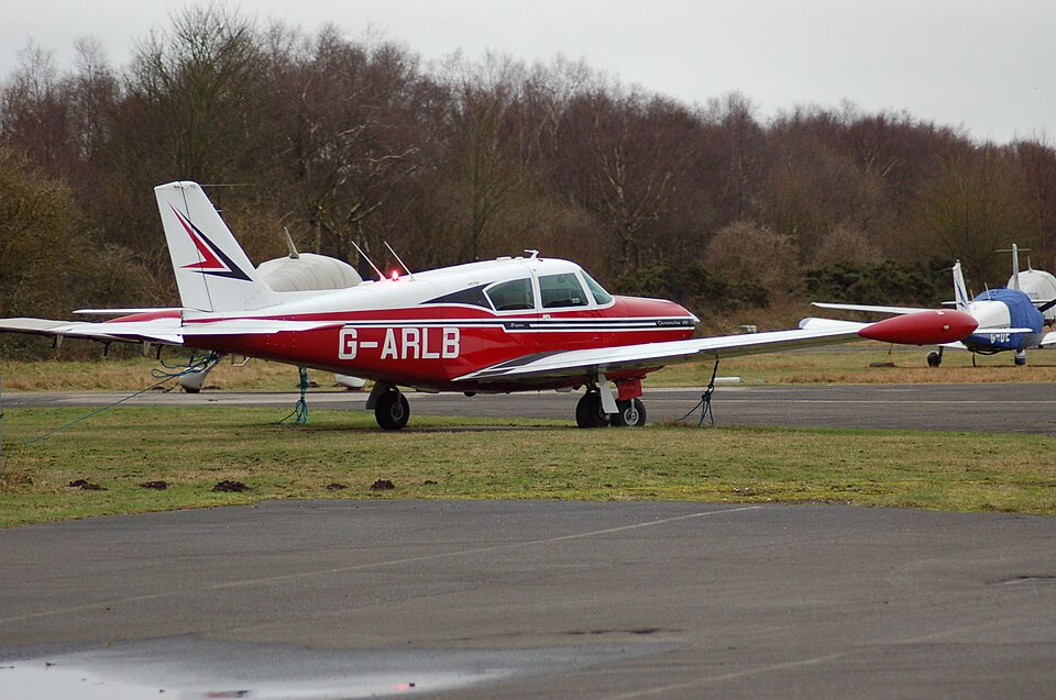 Aircraft registered G-ARLB