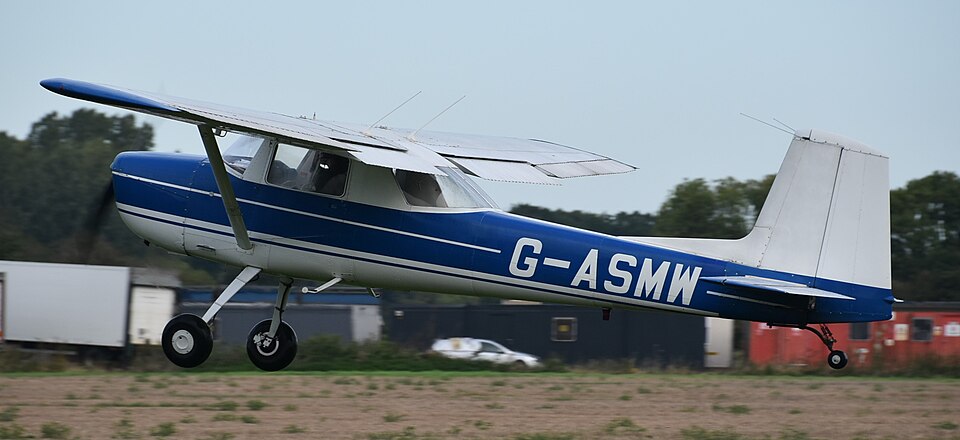 Aircraft registered G-ASMW