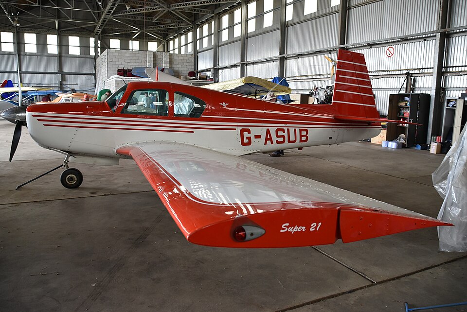 Aircraft registered G-ASUB