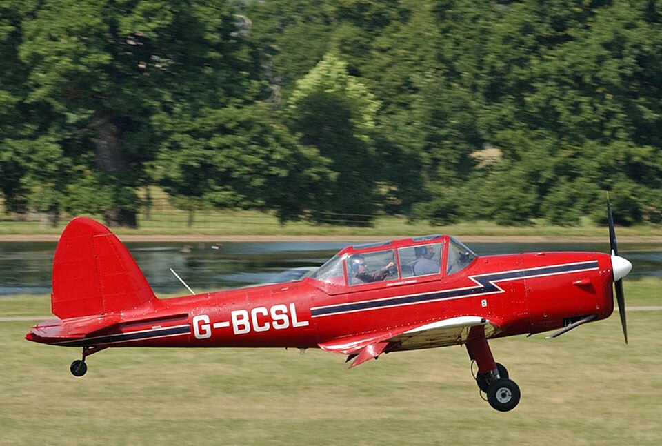 Aircraft registered G-BCSL