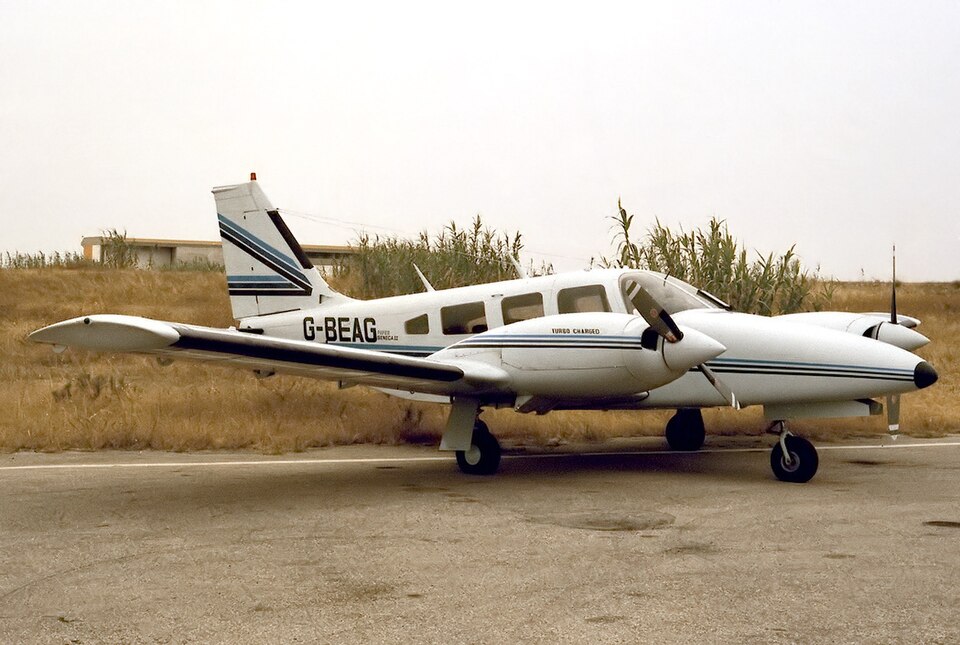 Aircraft registered G-BEAG