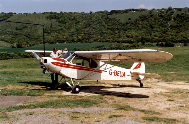 Aircraft registered G-BEUA