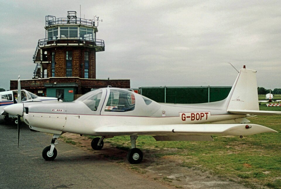 Aircraft registered G-BOPT
