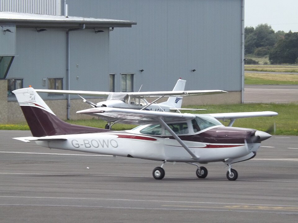 Aircraft registered G-BOWO