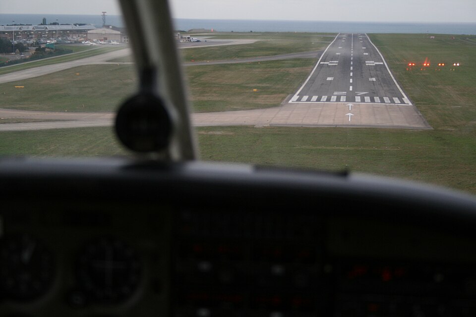 Aircraft registered G-BPDT
