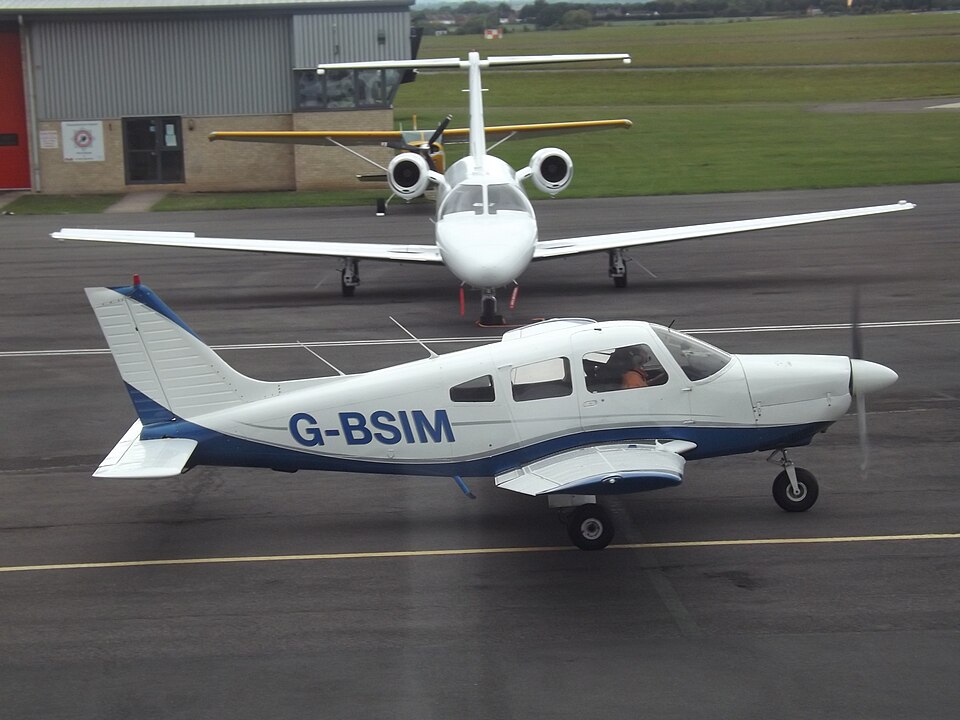 Aircraft registered G-BSIM