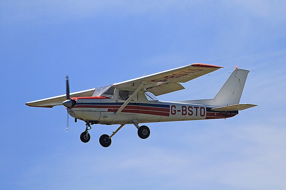 Aircraft registered G-BSTO