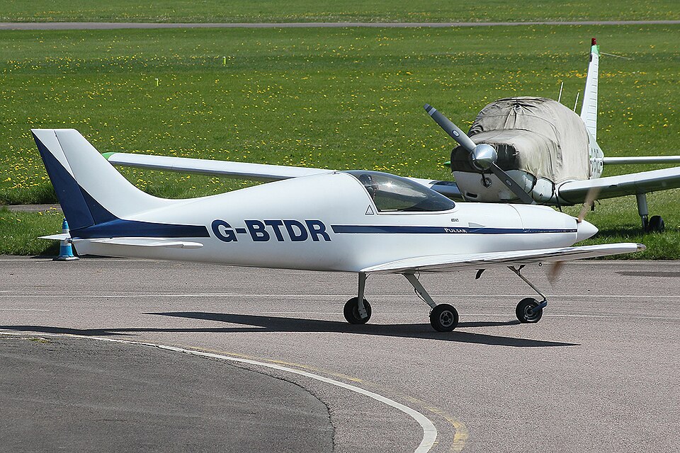 Aircraft registered G-BTDR