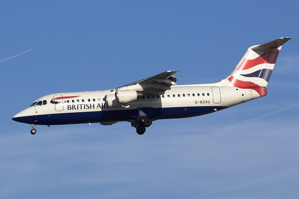 Aircraft registered G-BZAU