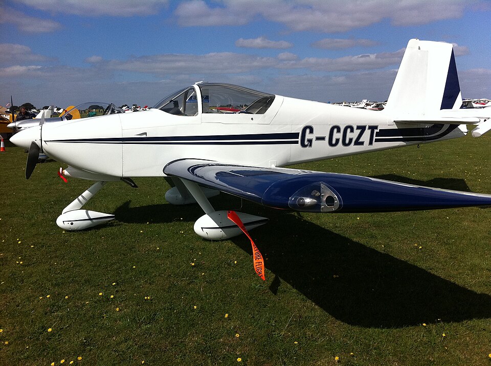 Aircraft registered G-CCZT