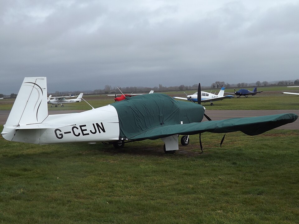 Aircraft registered G-CEJN
