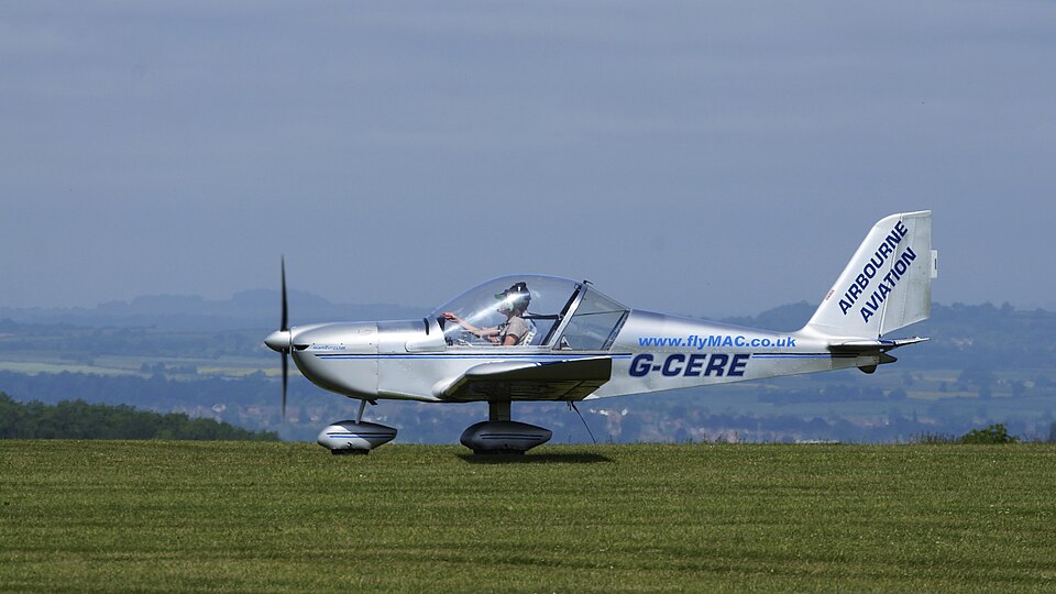 Aircraft registered G-CERE