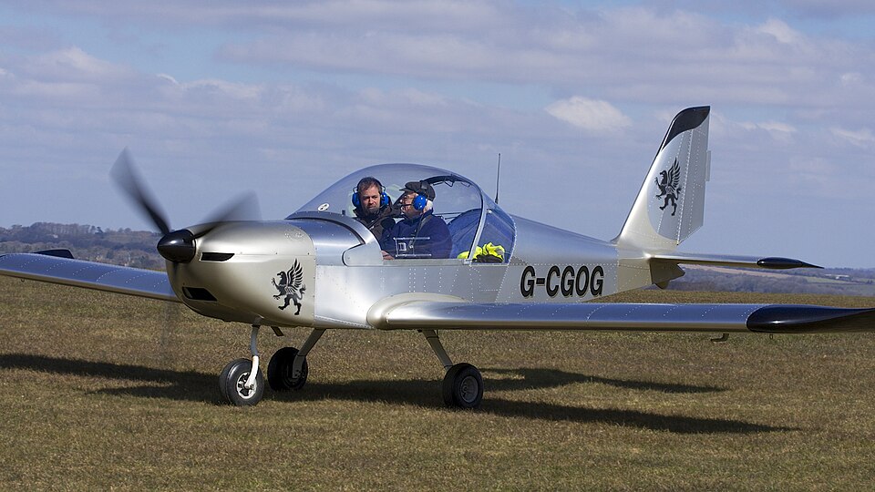Aircraft registered G-CGOG