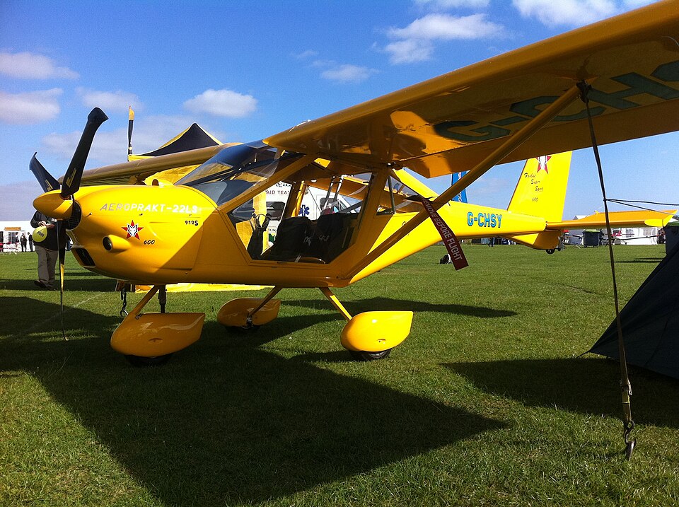 Aircraft registered G-CHSY