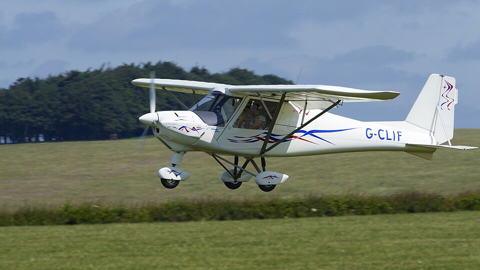 Aircraft registered G-CLIF