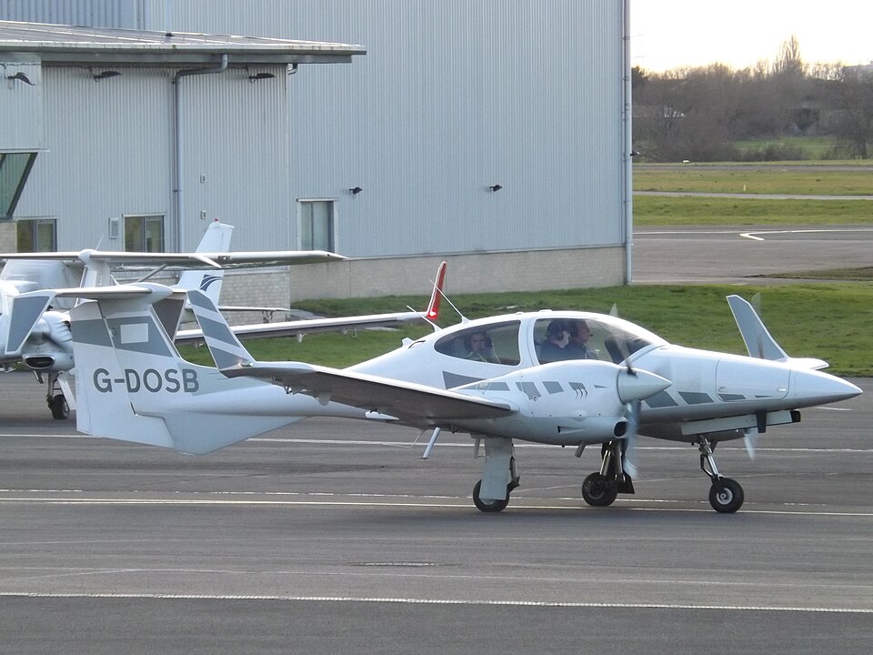 Aircraft registered G-DOSB