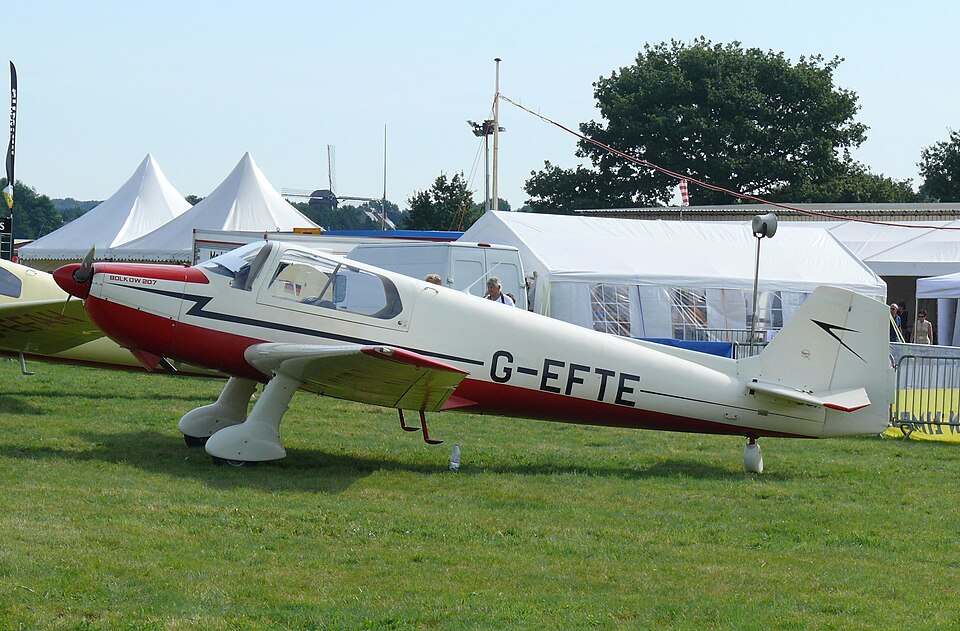 Aircraft registered G-EFTE