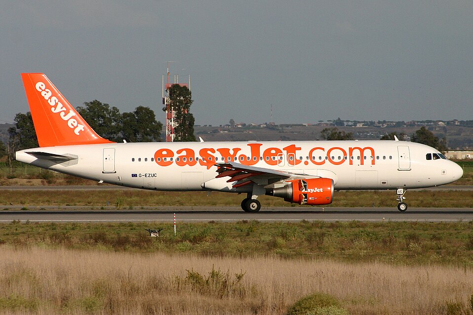 Aircraft registered G-EZUC