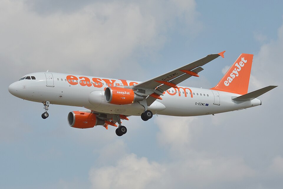 Aircraft registered G-EZWC