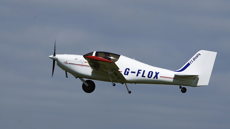 Aircraft registered G-FLOX
