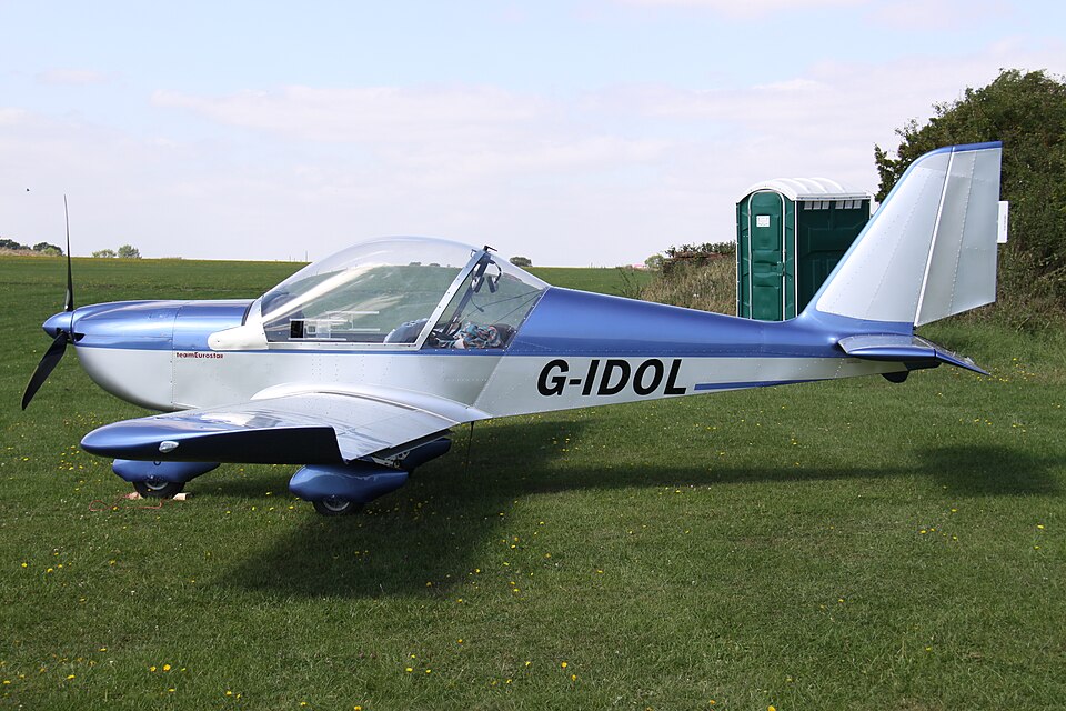 Aircraft registered G-IDOL