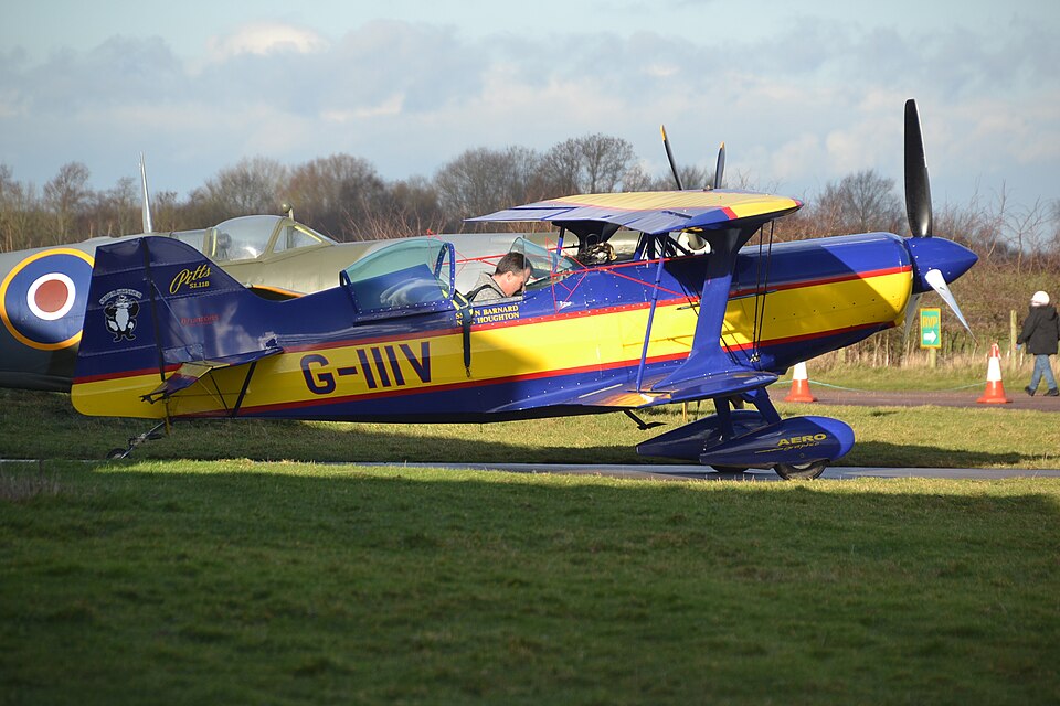 Aircraft registered G-IIIV