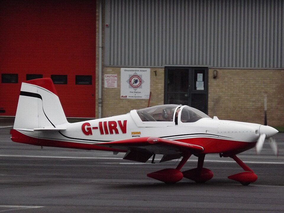 Aircraft registered G-IIRV