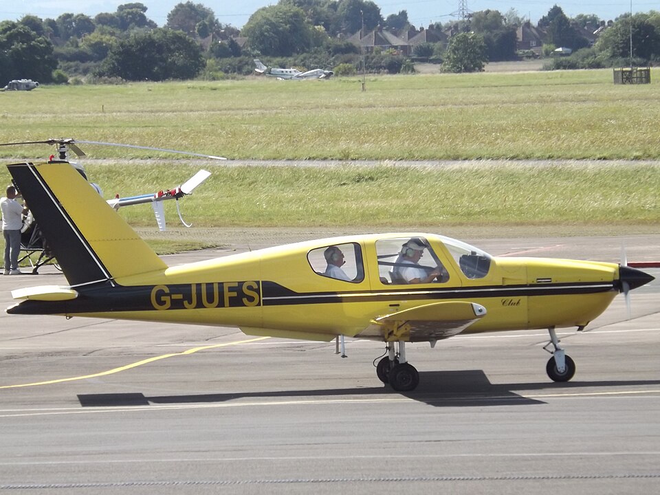 Aircraft registered G-JUFS