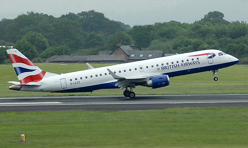 Aircraft registered G-LCYZ