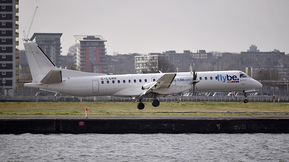 Aircraft registered G-LGNR
