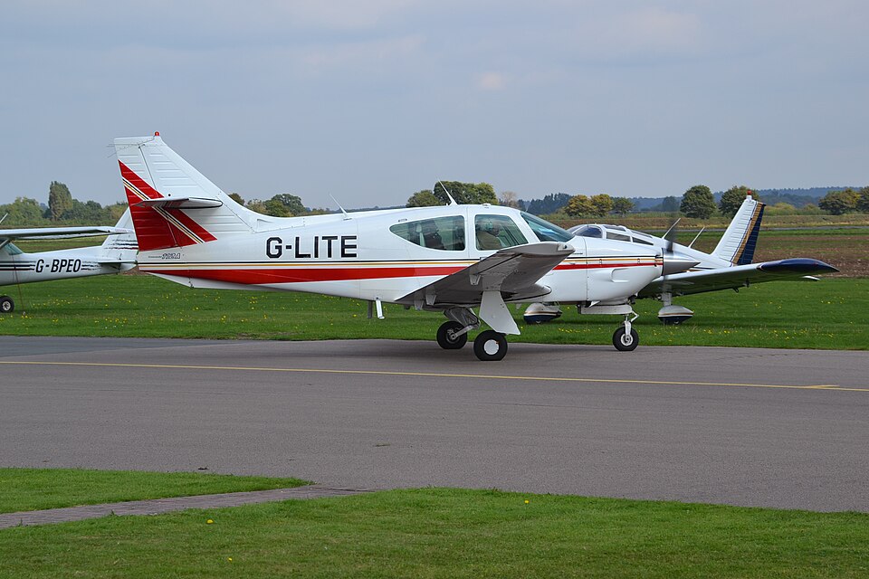 Aircraft registered G-LITE