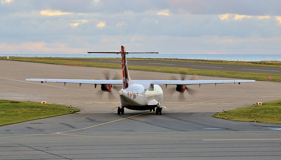 Aircraft registered G-LMSA