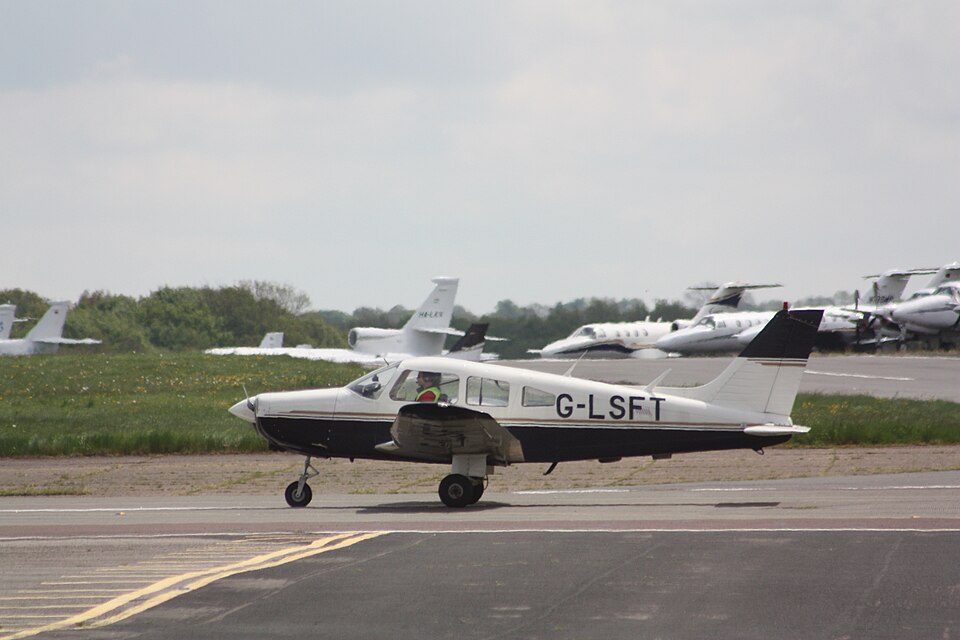 Aircraft registered G-LSFT