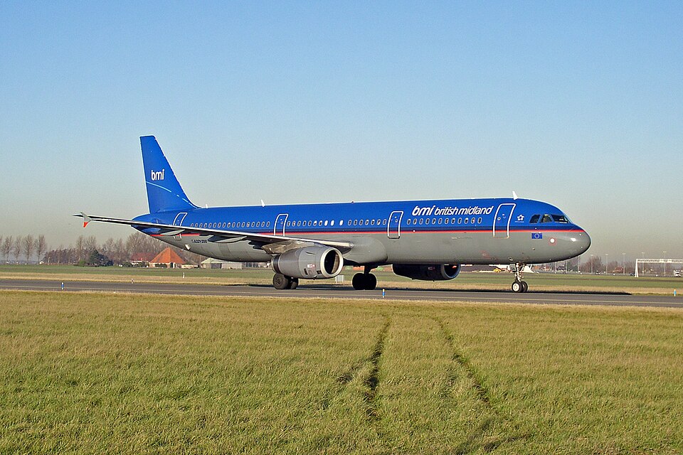 Aircraft registered G-MIDA