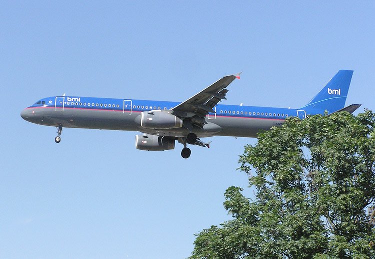 Aircraft registered G-MIDJ