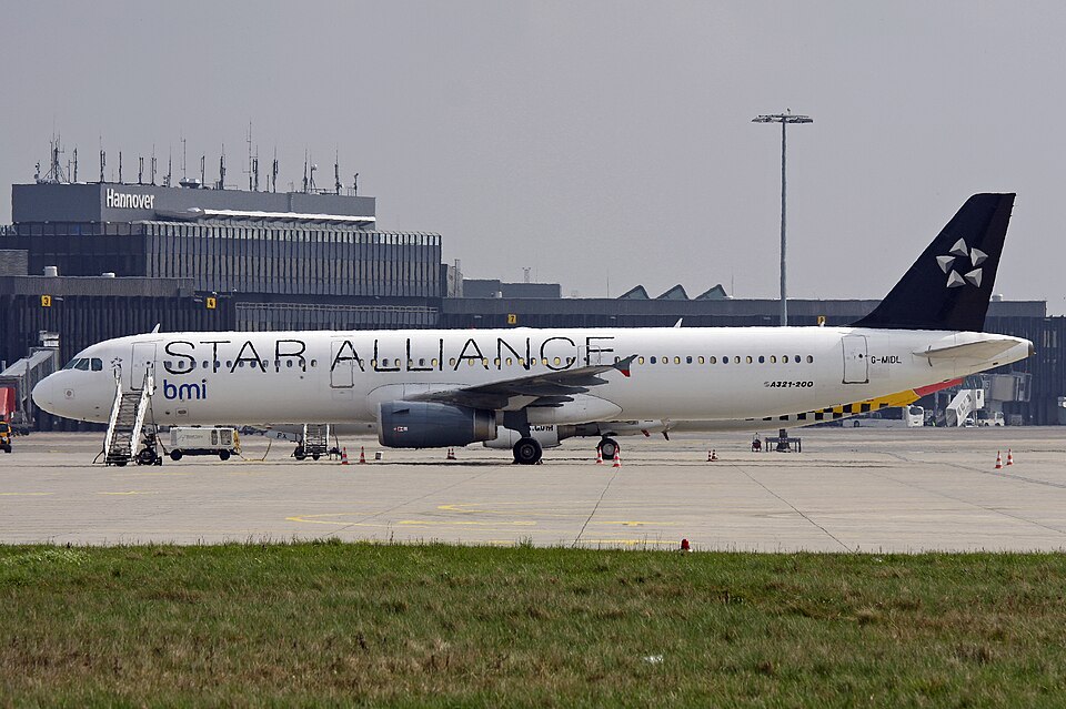 Aircraft registered G-MIDL