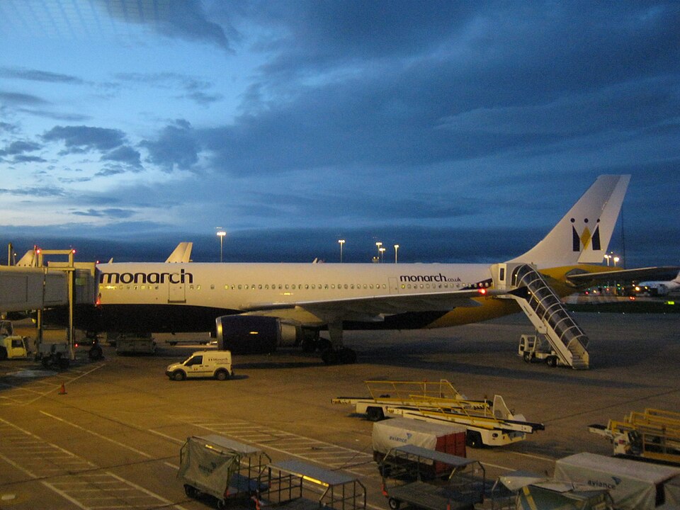 Aircraft registered G-MONS