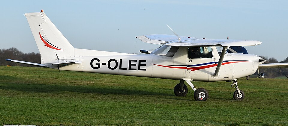 Aircraft registered G-OLEE