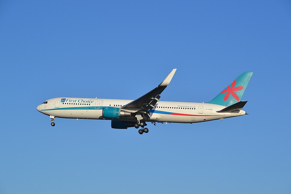 Aircraft registered G-OOBL