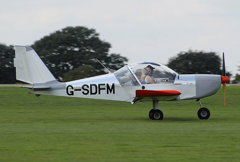 Aircraft registered G-SDFM