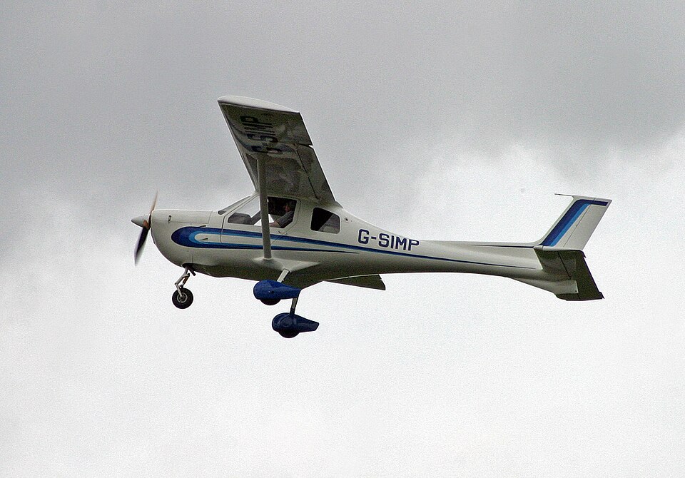 Aircraft registered G-SIMP